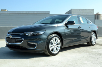 跑车外观+大空间+4万多优惠！如此实惠的中型车除了它也没Sei了