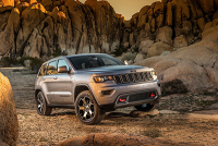 要说SUV它们最diao，其中一款号称怎么都开不坏！