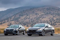 重磅！8代凯美瑞对决10代雅阁，2.5L比不过1.5T？