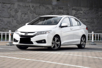 尽管有0油耗0污染的车，你还是应该在这3款经济代步车里挑一款！