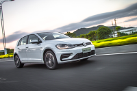 大众神车新款升级独立悬挂，老车主哭晕在厕所～