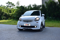 2米身高轻松坐下，0.9T带你飞！试过才明白90后为啥喜欢这车！