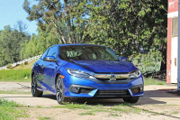 10来万买合资车，年轻人都绕不开这三款，你会选谁？