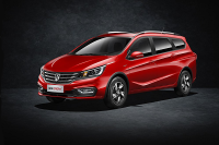 4万起！空间堪比B级的神车，刚毕业的大学生也能养得起？