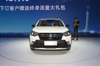 2017广州车展：启辰新款T70预售9-13万