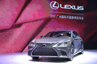 双旗舰演绎豪华的艺术-LEXUS雷克萨斯携全新LS、全新LC亮相2017广州车展