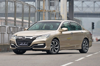 养起来比紧凑型车还便宜！加上终端优惠数万元，这中型车超值！