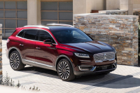 外形更气派，升级8AT，这款大SUV有钱人都想买！