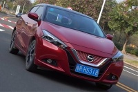 运动轿车还是大沙发？试驾日产蓝鸟