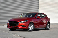 放弃思域、卡罗拉和英朗买了昂克赛拉，车主们的口碑都是怎样的呢？