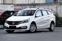 都是销量过万的车，但区别居然少得可怜？