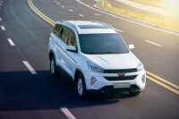 这些中型SUV最便宜才5万多，还是7座的！真心实惠