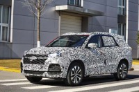 将于上半年上市 曝奇瑞7座SUV T18谍照