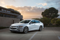 合资中型车最低落地不到15万，还买思域吗？