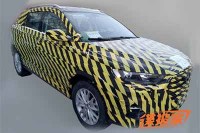 内外设计定型/8月上市 曝斯威X9新谍照