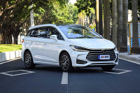 数据不骗你，8万元能买的家用7座车这3款哪个强？