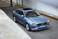 空间媲美D级车，还安全健康环保？这台C级车有点厉害