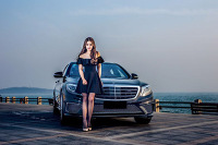  我和12缸有个约会，媳妇当车模第二季