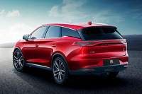 细节有变 比亚迪新唐燃油版车型谍照