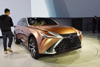 打败飞机/登999级天梯...这些牛X的SUV太会玩了！