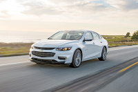 年轻人想买中型轿车？高颜值运动就看这两款！