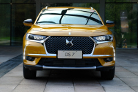 大灯比奥迪还炫，这款20多万的豪华SUV太拉风了！