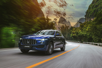 多帅多骚的SUV才能让微商都抢着买？