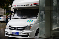 给她100万买车买房，但她“坑爹”50万搞定了？