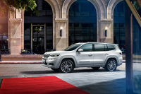 2.0T+9AT的大7座SUV,卖多少钱能让你放弃汉兰达/奥迪Q5?