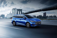 10万级爆款MPV 6座价格一出 教授再也坐不住了 