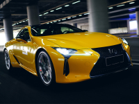 外观帅翻天，开起来却超轻松，这是你想要的跑车吗？