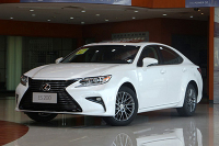 要极致舒适还是要足够气派？这2款轿车中年男人必看