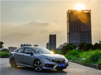 开起来不比思域差，这2款10万级家轿不排队还能优惠2、3万