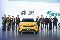 要把自主SUV都逼疯了！韩系这款高颜值新车才卖10万起