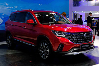 搭载同级最强的宝马1.6T发动机，这款智能社交SUV厉害了！