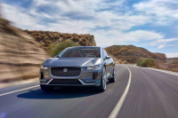 燃爆北京车展的捷豹I-PACE什么来头？ 宝马奥迪特斯拉的完美结合