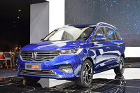 让北京车展照进现实？这辆预售6万起的六座家用车一定能做到！