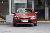 比轩逸便宜3万但品质差不多，这款6.98万起的家轿性价比够高