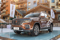 花25.88万买汉兰达的人看见荣威RX8会相当后悔？