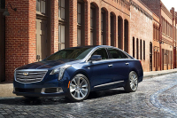 一个6秒破百，一个车长5米，这两款气场无敌的豪车才20多万？