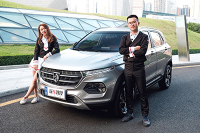 开最火的SUV，共同畅游梦幻次元