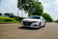 火了近20年，这款新车比迈腾更招90后喜欢吗？