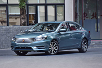 7、8万块的国产紧凑型家轿确实够便宜！但有的车油耗……