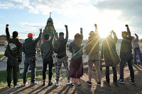 尾灯竟然比夕阳美？这次旅程开的三台SUV简直开挂