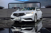 一看就不是一般人！20多万买了它们，碰到BBA都不虚！