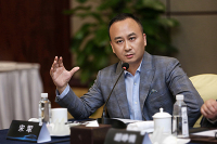 教授对话吉利宋军：电气化是智能的第一步