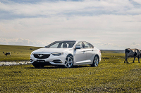 平均油耗狂降4L！以前的油老虎车型都变省油家轿了？