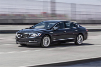 最高优惠4万！这些B级车太舒服了，坐进去比豪车还安静