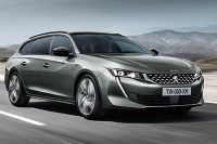 【新车】C-HR空间真这么小？15万的“硬派”越野车行不行？