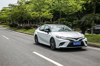 连隔壁老杨都羡慕得想放弃迈腾！这款车厉害了！